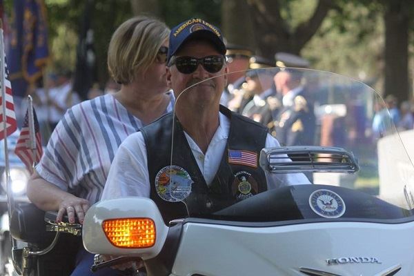 Photo of motorcycles at Ralph Bennett Memorial Service